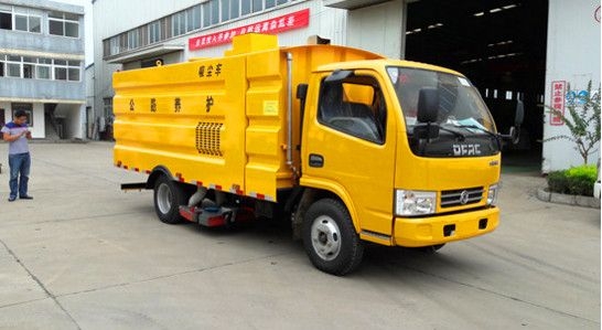 東風(fēng)5方吸塵車